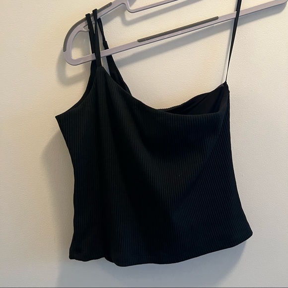 Princess Polly Black Emery One Shoulder Top - Asymmetrical - Picture 3 of 4